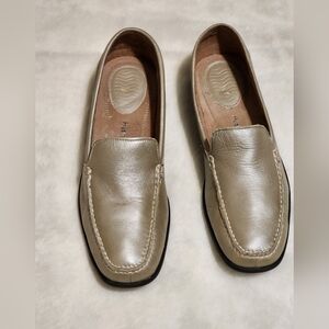 Hush pupies shoes for women size 8